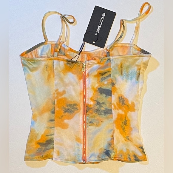 PrettyLittleThing Orange Tie Dye Print Structured Corset Top & Skirt - Picture 2 of 8
